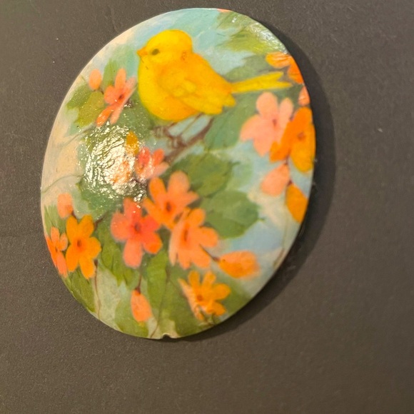 Small Bird Vintage Painted Ceramic Convex Art Work - Picture 2 of 6